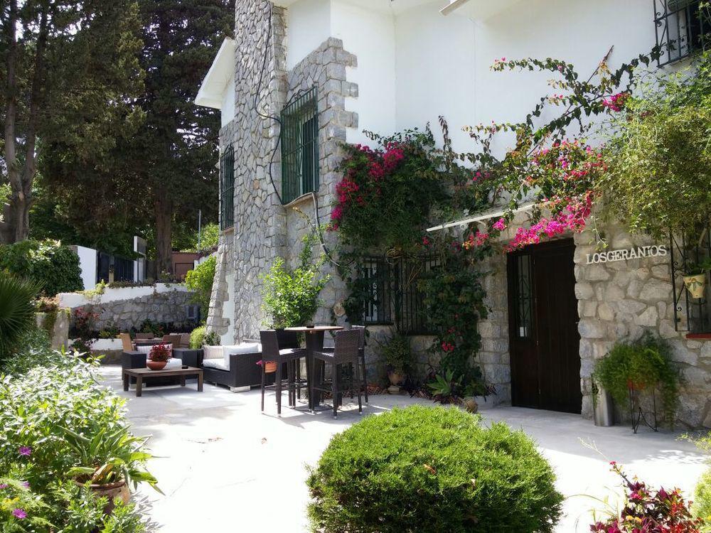 Hostal Boutique Los Geranios Del Pinar Torremolinos Bagian luar foto