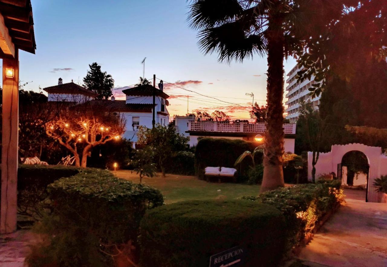 Hostal Boutique Los Geranios Del Pinar Torremolinos Bagian luar foto